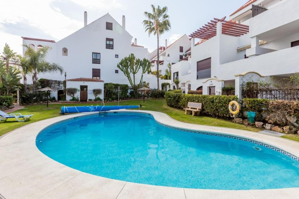 In La Maestranza Apartamento Marbella